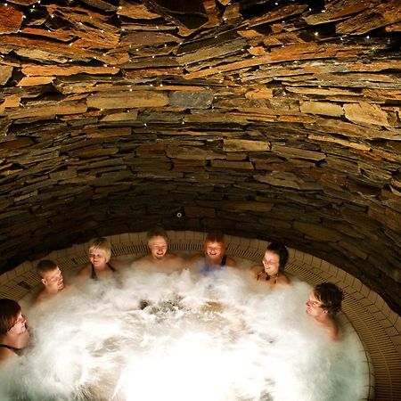 Lapland Hotels Saaga อุลลาสยาร์วิ ภายนอก รูปภาพ