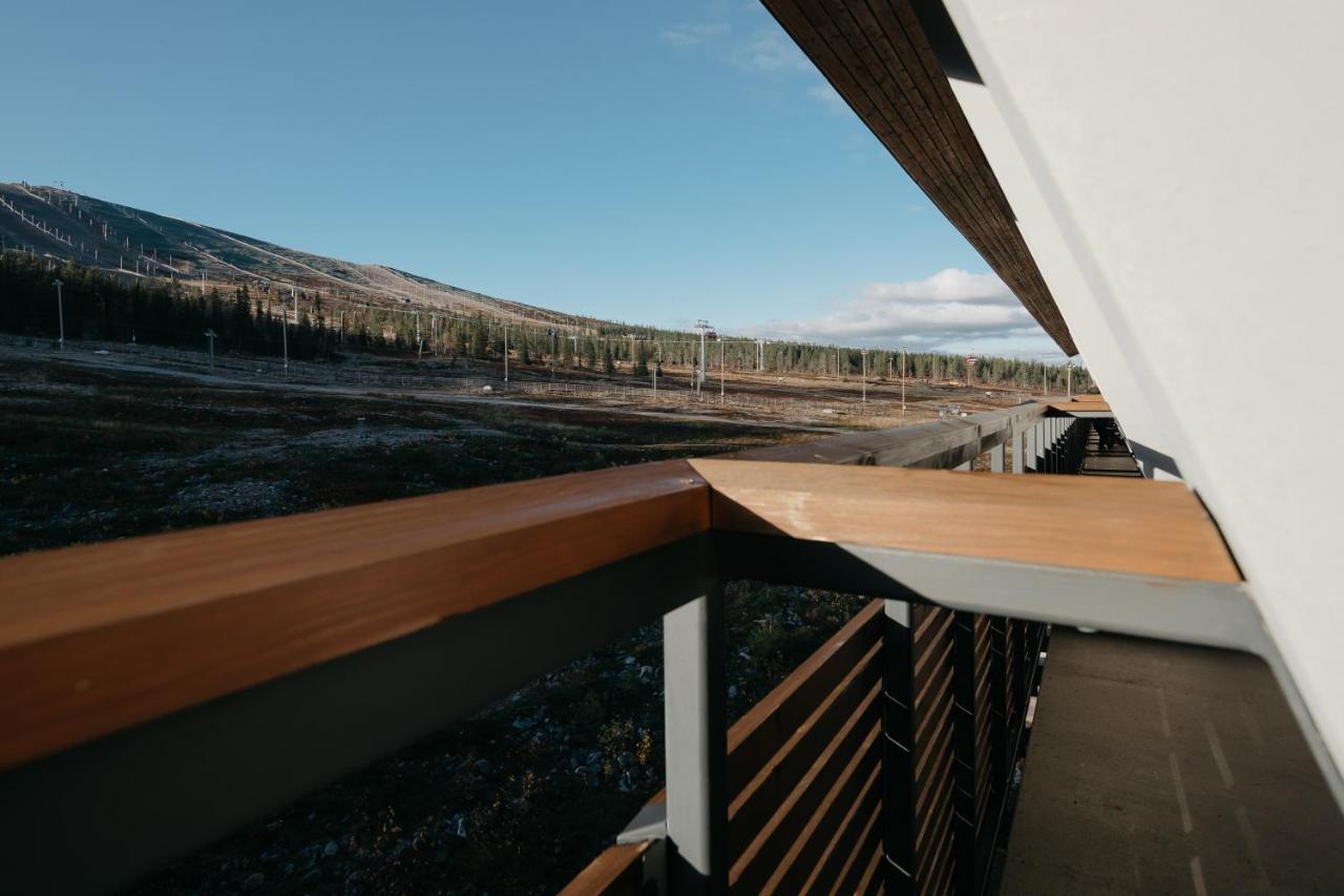 Lapland Hotels Saaga อุลลาสยาร์วิ ภายนอก รูปภาพ