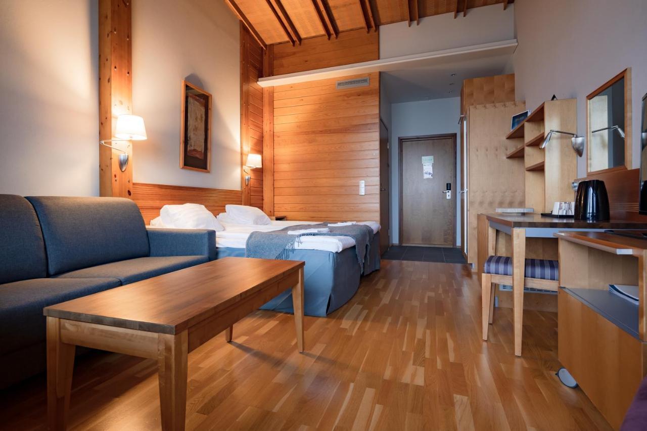 Lapland Hotels Saaga อุลลาสยาร์วิ ภายนอก รูปภาพ