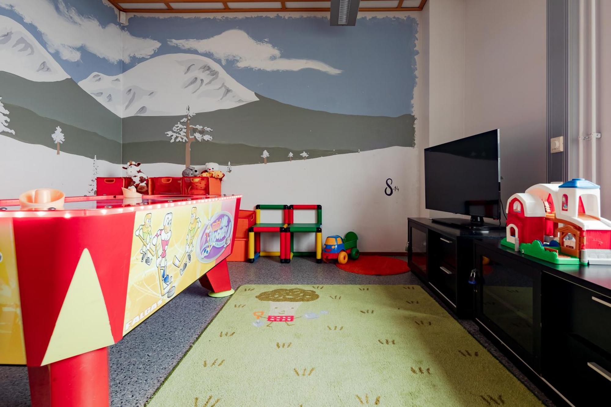 Lapland Hotels Saaga อุลลาสยาร์วิ ภายนอก รูปภาพ