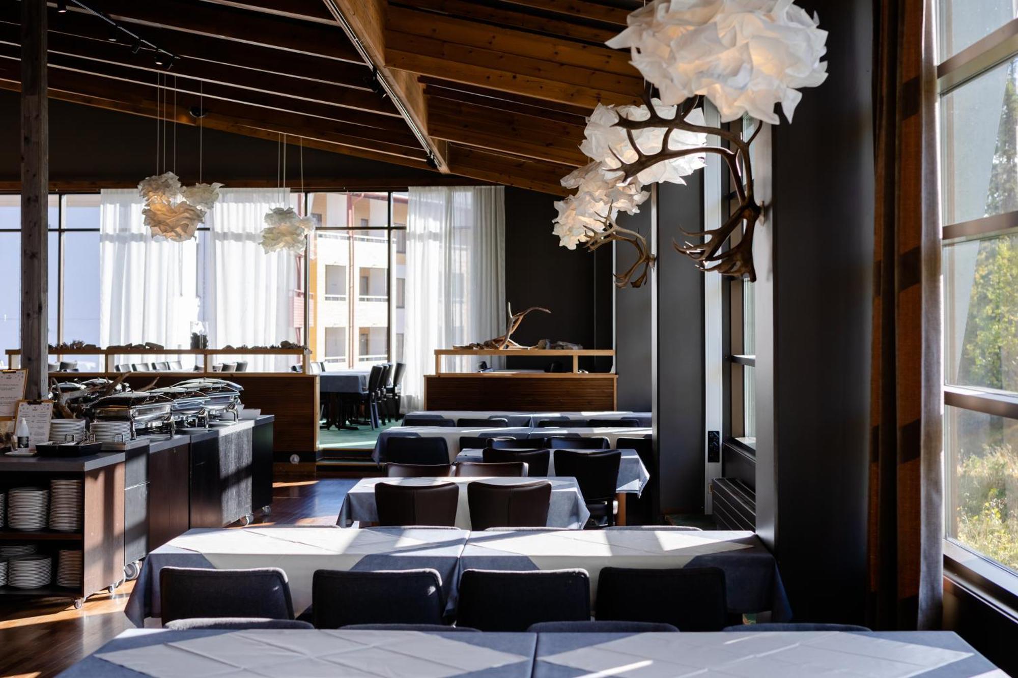Lapland Hotels Saaga อุลลาสยาร์วิ ภายนอก รูปภาพ