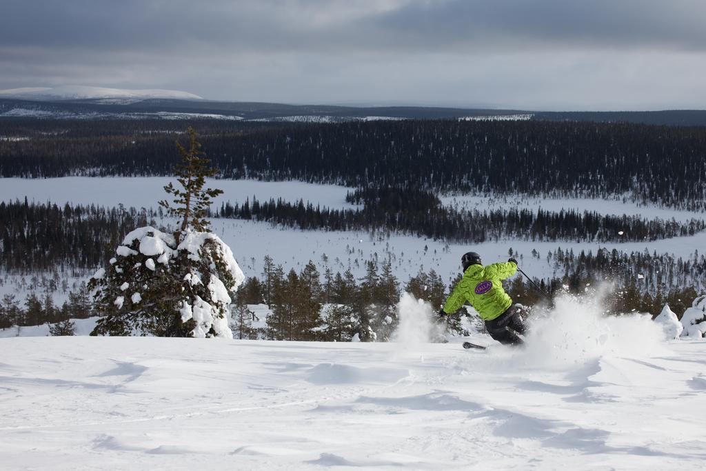 Lapland Hotels Saaga อุลลาสยาร์วิ ภายนอก รูปภาพ