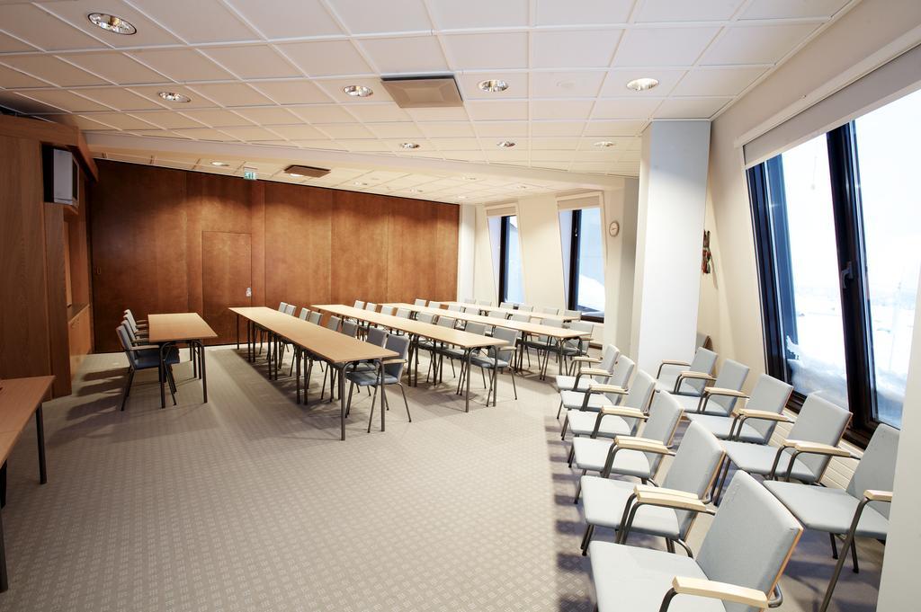 Lapland Hotels Saaga อุลลาสยาร์วิ ภายนอก รูปภาพ
